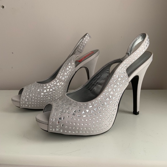 Heels - Picture 1 of 7